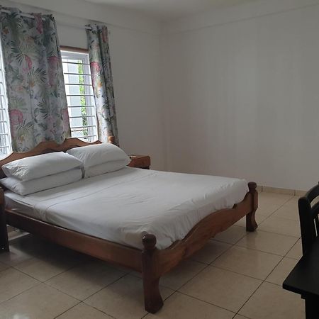 Palmont Commercial Self-Catering Apartments - Beau Vallon Eksteriør bilde