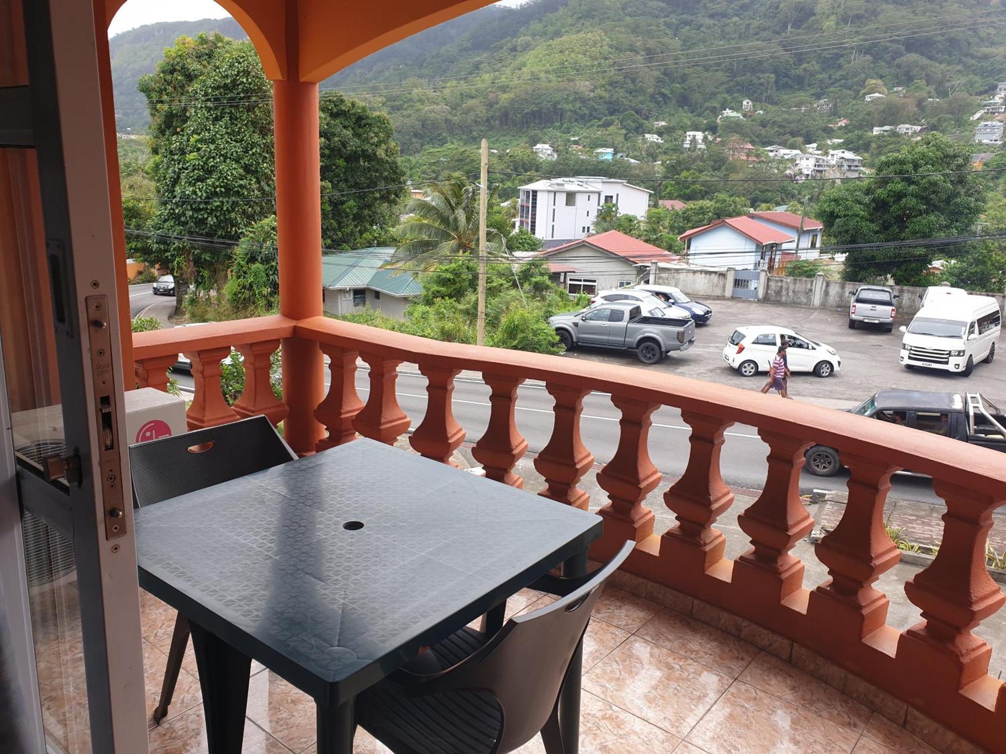Palmont Commercial Self-Catering Apartments - Beau Vallon Eksteriør bilde